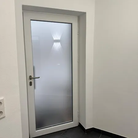 Zum Kanal *