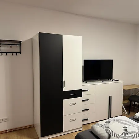Zum Kanal Guest house