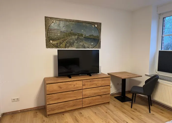 Zum Kanal Burg bei Magdeburg